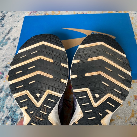 Brooks Launch 7 Running Shoes - Picture 2 of 6